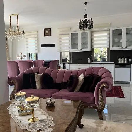 Βίλα House Within 5 Min Walk To Beach In Akyarlar