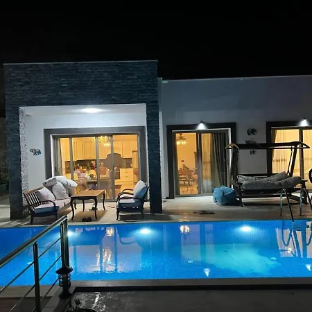 House Within 5 Min Walk To Beach In Akyarlar Βίλα Karabag